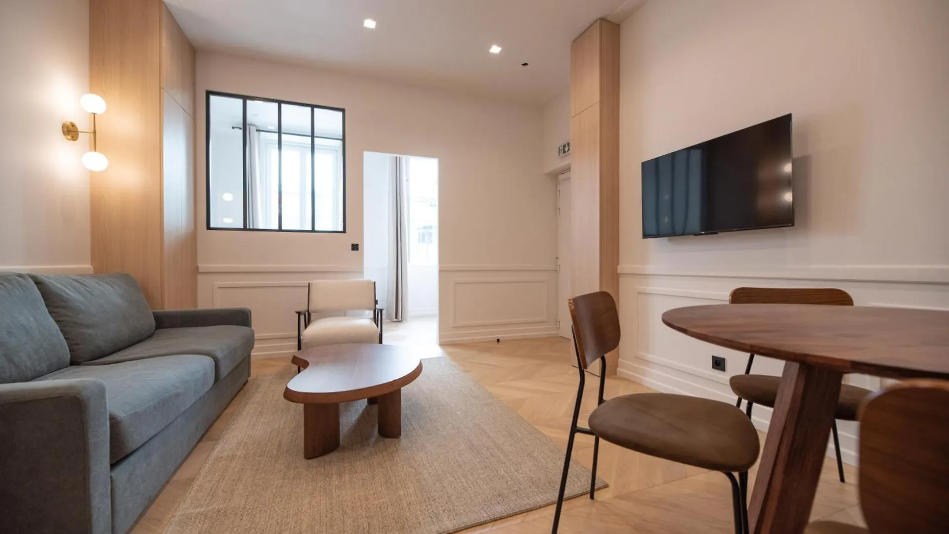 Bastille - Cremieux Residence Paris 0*,  France